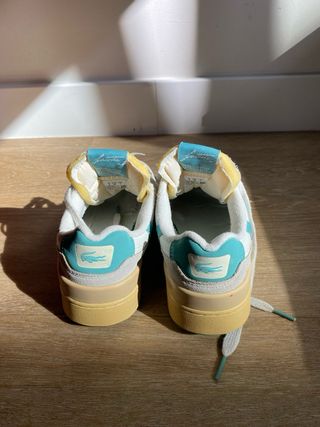 Tenis Lacoste Blanco y Turquesa