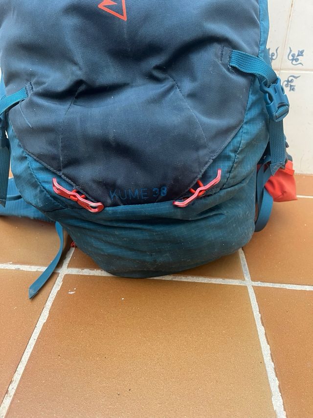 Mochila Blue Ice Kume 38L