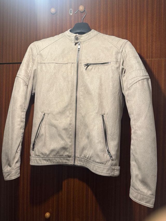 Chaqueta de gamuza beige