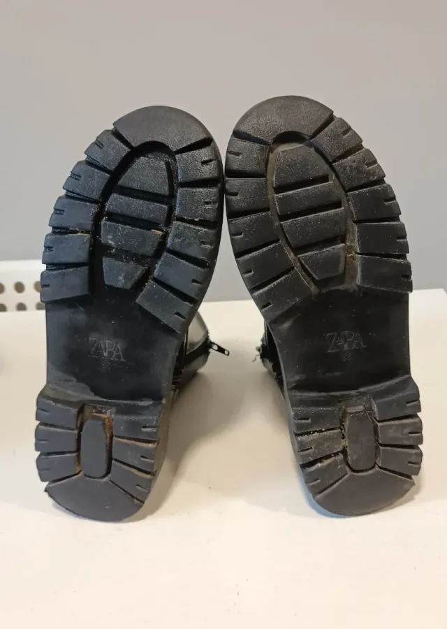 Botas Zara Piel Hebillas T.35