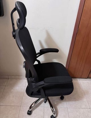Silla de oficina ergonómica negra