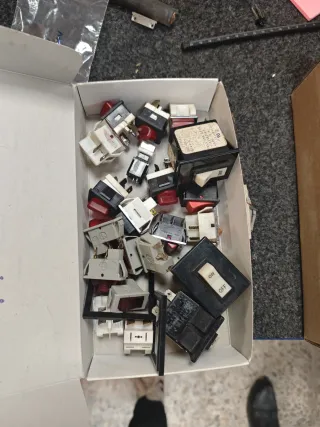 Lote Interruptores Varios