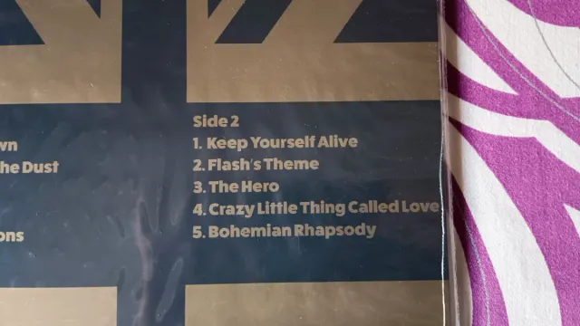 Queen - Crazy Little Things Vinilo