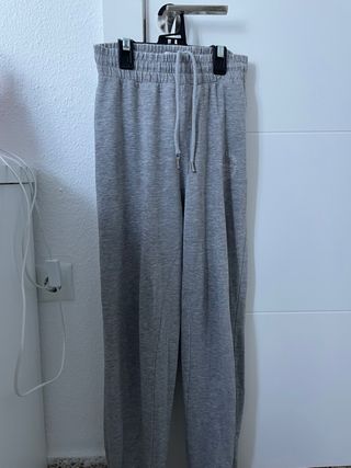 Pantalón de chándal gris Bershka