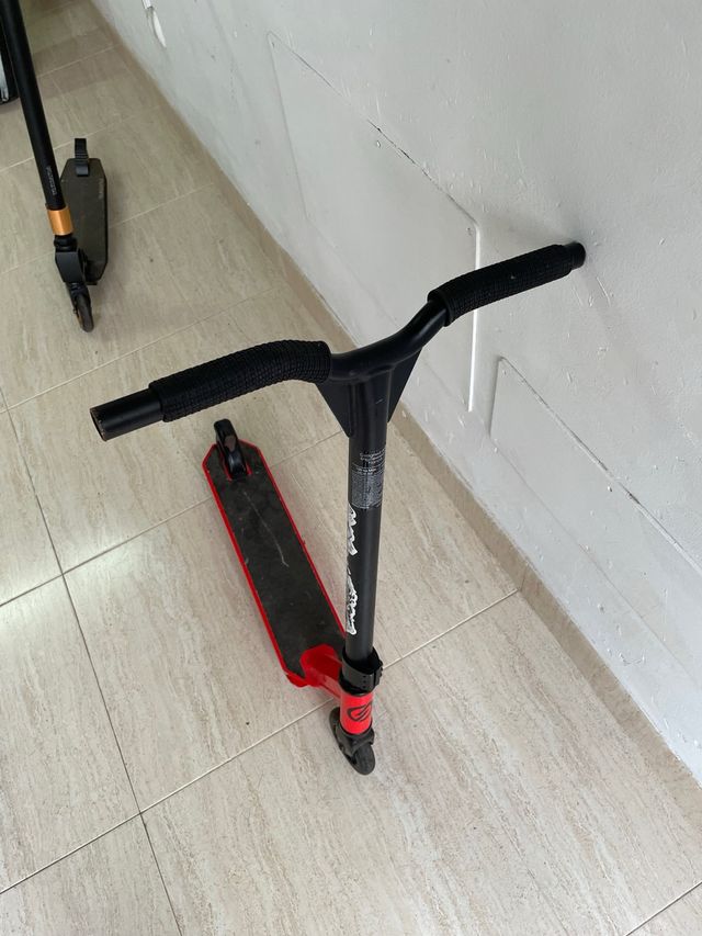 Patinete infantil rojo