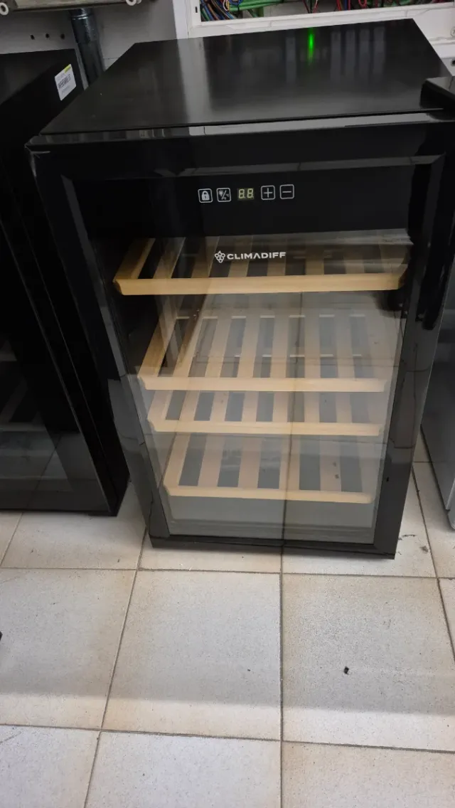 Vinoteca Climadiff CLS52B1