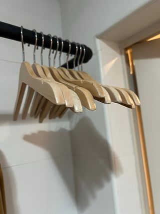 Appendiabiti per bambini in legno e metallo