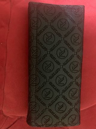 Cartera elegante de piel sintética negra