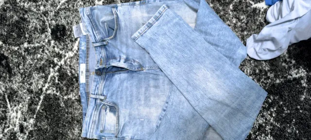 Conjunto Ropa: Camiseta Azul y Jeans