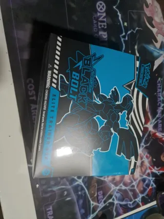Pokemon Scarlet & Violet Black Bolt ETB