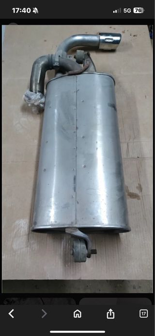 Silenciador de escape coche