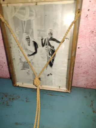 Cuadro tapiz tela marco dorado