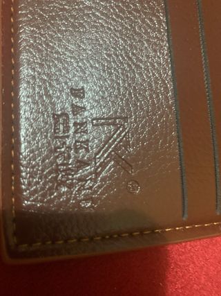 Elegante cartera piel sintética corazón