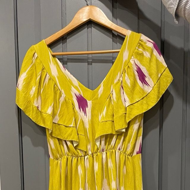 Vestido amarillo con estampado ikat