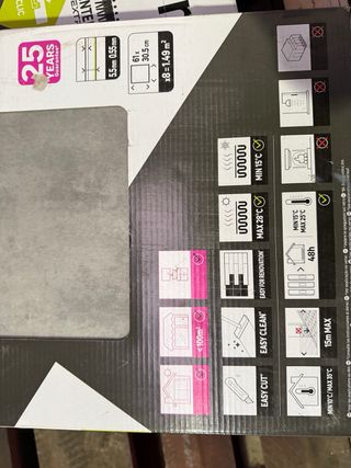 5 cajas de Suelo vinílico Artens Clic Comorat