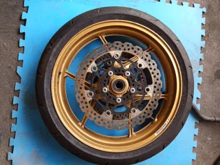 Ruedas Kawasaki Er6n Doradas
