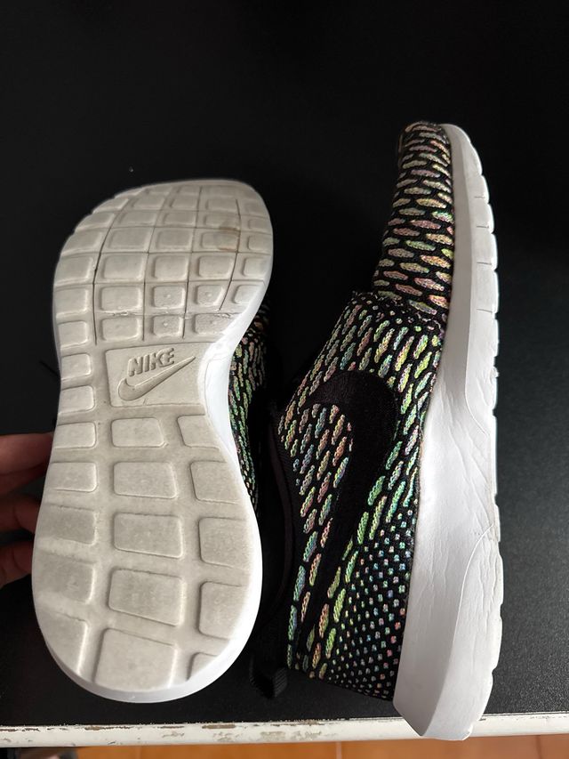 Nike Roshe Run Zapatillas Deportivas Multicolor.