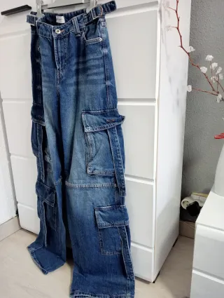 Pantalón vaquero cargo mujer