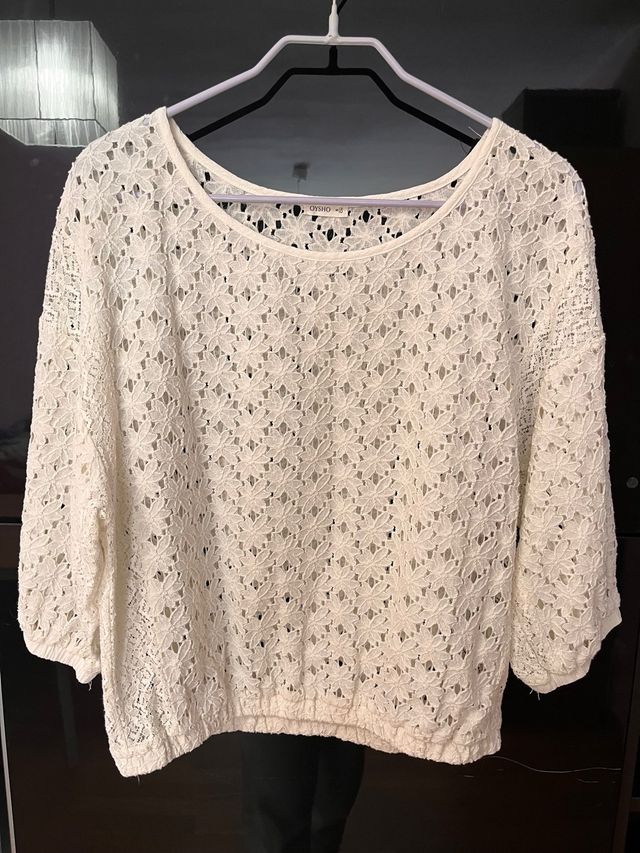 Blusa Oysho blanca encaje talla S