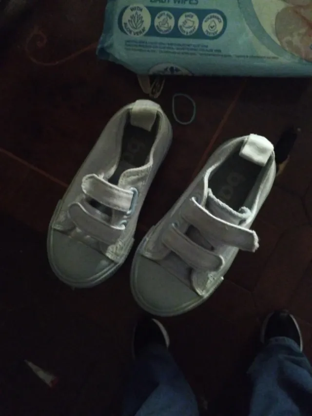 Zapatillas deportivas para bebé azul claro 24