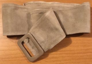 Cintura in camoscio beige