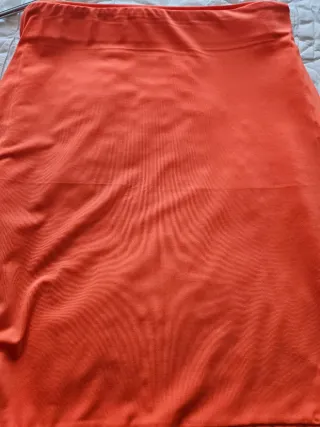 Falda naranja lentejuelas