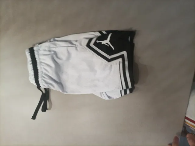 Pantalones cortos Jordan blancos