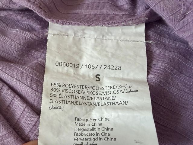 Dos blusas/ camisetas