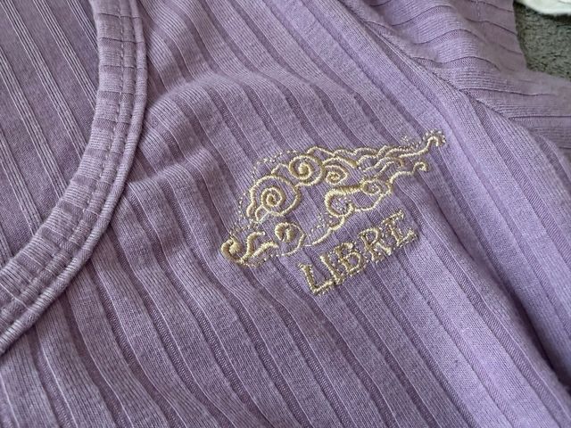 Dos blusas/ camisetas