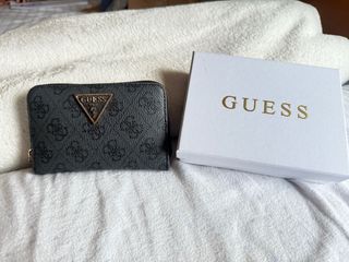 Billetera Guess Negra y Dorada Original