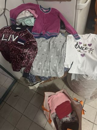 Lotto abbigliamento bimba 30-36 mesi