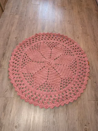 Alfombra ganchillo redonda color rosa palo