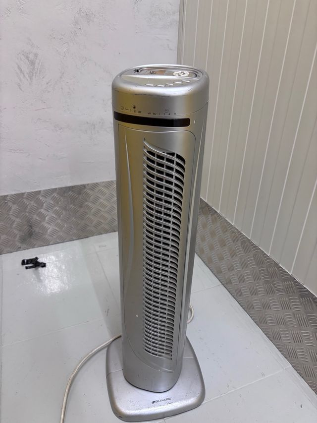 Ventilador de Torre Plateado