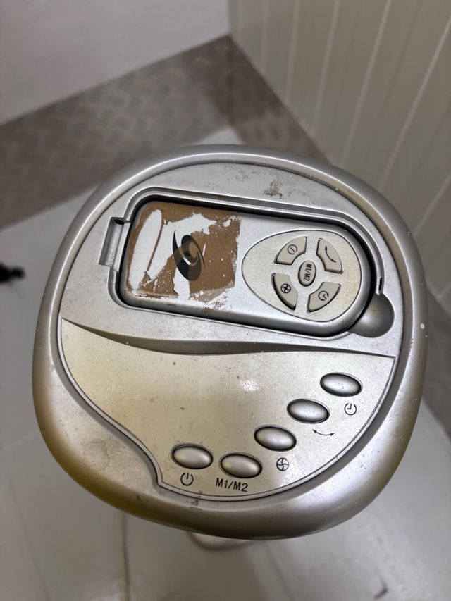 Ventilador de Torre Plateado