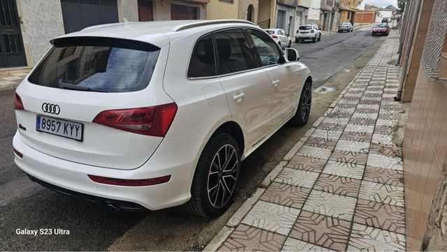 Audi SQ5 2012