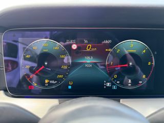 Mercedes-Benz Clase E COUPE 220d -  9.000 kms -