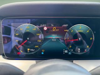 Mercedes-Benz Clase E COUPE 220d -  9.000 kms -