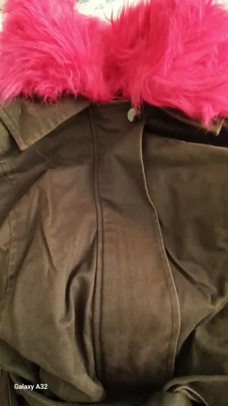 #Parka verde oliva con capuccio rosa #giaccone