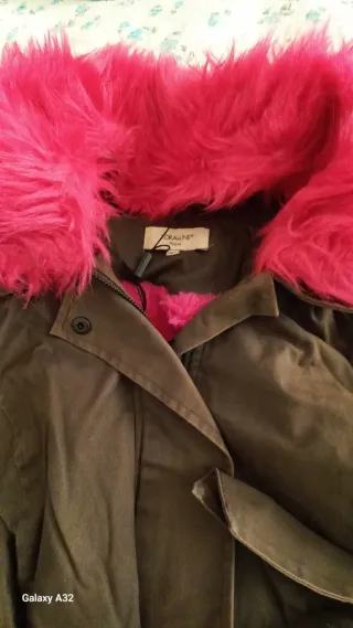 #Parka verde oliva con capuccio rosa #giaccone