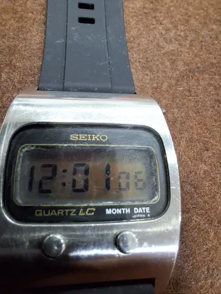Reloj Seiko Quartz LC Digital Plata Negro años 80