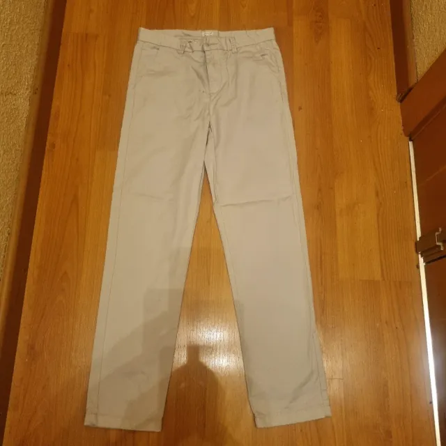 Pantalón chinos y vaqueros largos de niño.