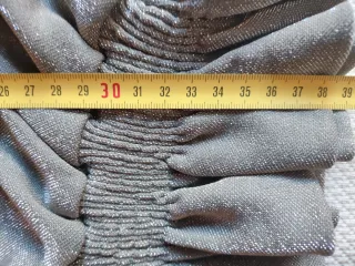 Top brillante Pull&Bear gris plata