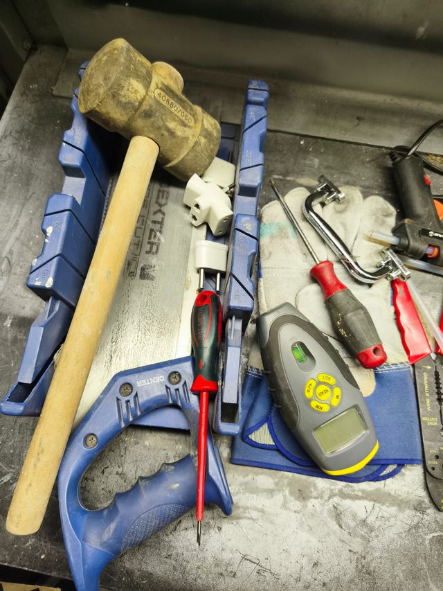 Lote Herramientas Manuales y Eléctricas