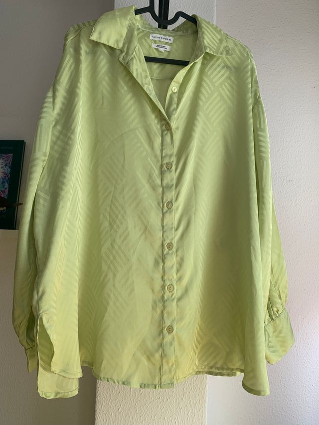 Camisa NATIVE YOUTH verde/amarilla talla M
