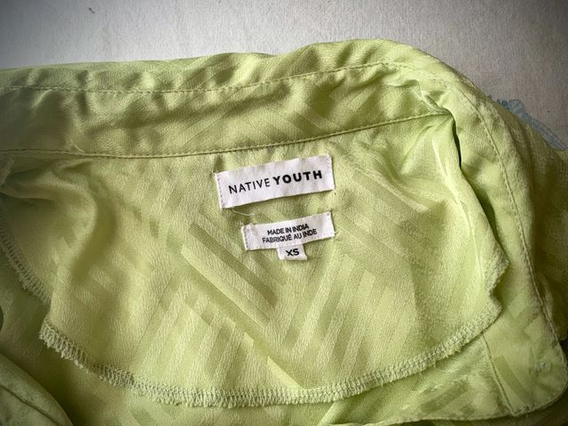 Camisa NATIVE YOUTH verde/amarilla talla M