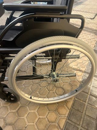 Silla de ruedas plegable Breezy Style