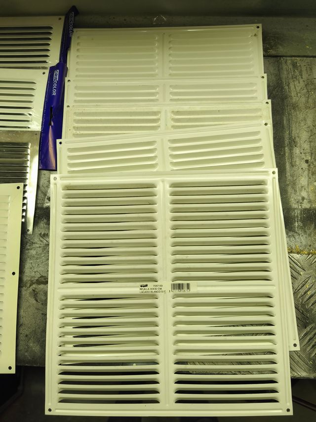 Rejillas de ventilación metálicas