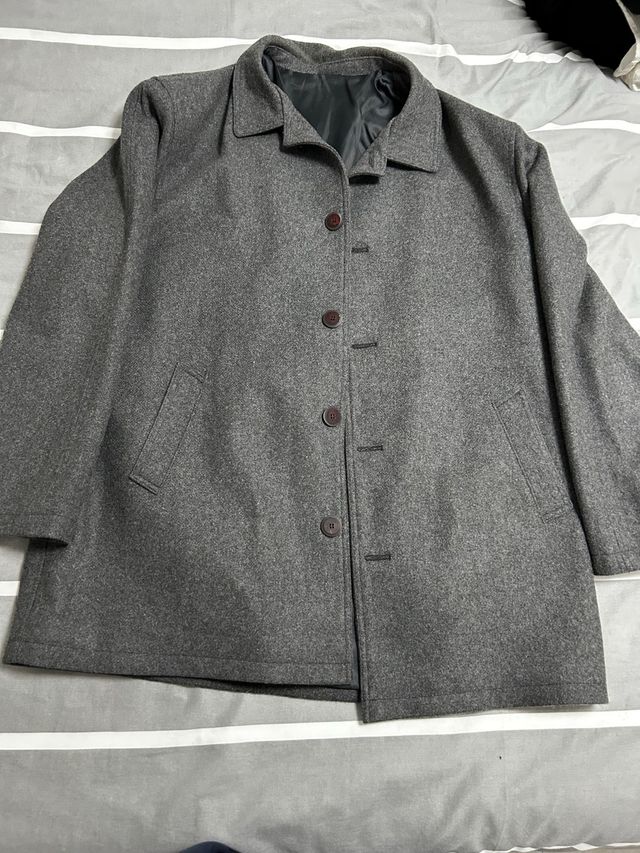 Abrigo de lana gris