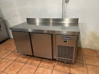 Bajo mostrador INFRICOOL 2 puertas