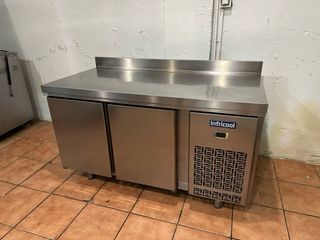 Bajo mostrador INFRICOOL 2 puertas